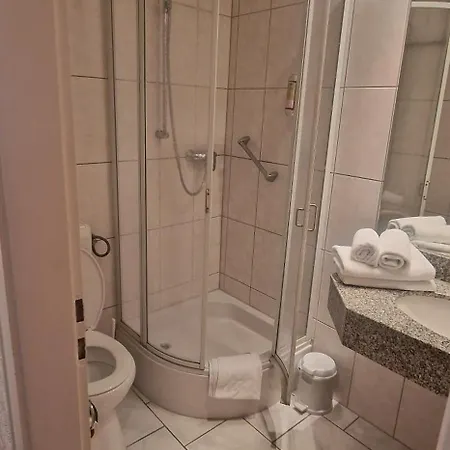 Otel Hotel-restaurant Wilhelmsbad 3*